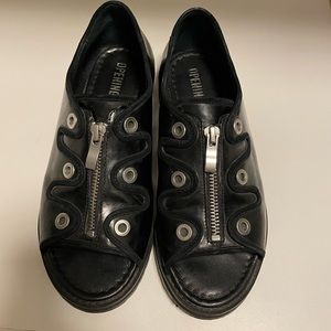 Opening ceremony black size up flats. Unique and cute! Size eu 37